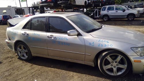 2001 Lexus Is300