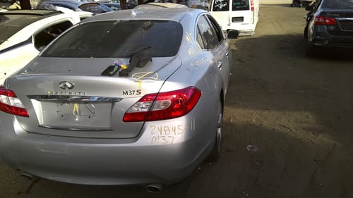 2011 Infiniti M37