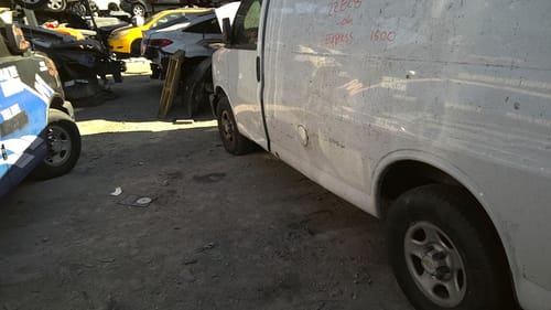 2006 GMC Expr15