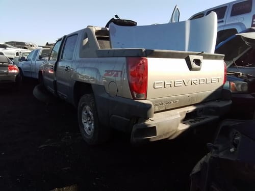 2003 GMC Aval15