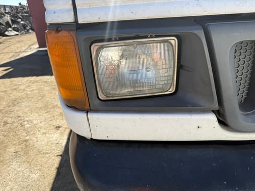 2005 Ford E-350