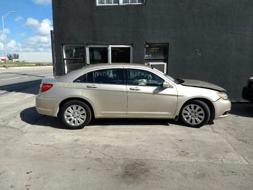 2014 Chrysler 200