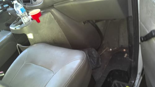 2000 Ford E-250