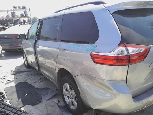 2015 Toyota Sienna