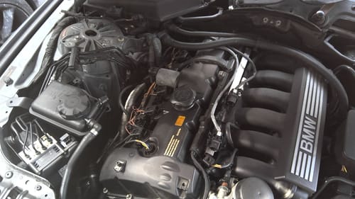 2010 BMW B528i