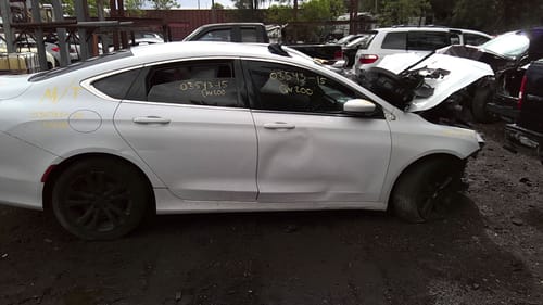 2015 Chrysler 200