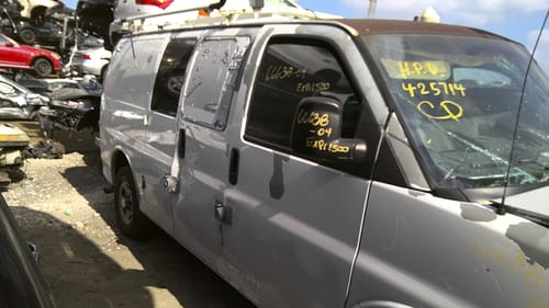 2004 GMC Expr15