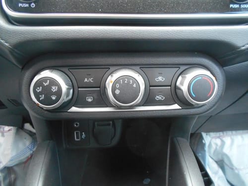 2020 Nissan Versa