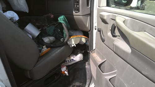 2005 GMC Expr25