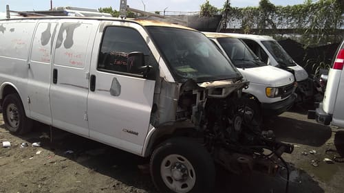 2005 GMC Expr25
