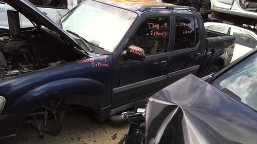 2004 Ford Explorer