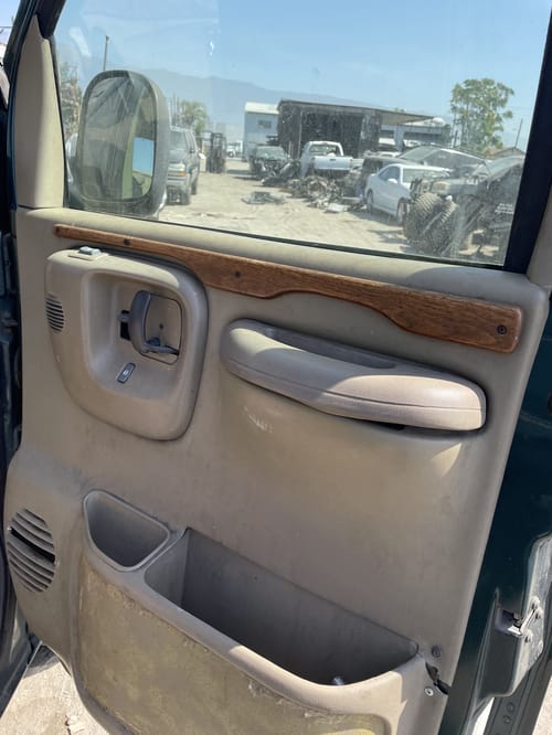 1997 GMC Expr15
