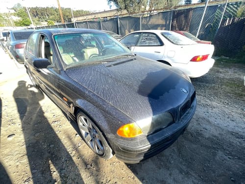2001 BMW 325i