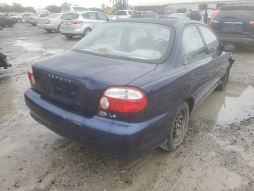 2000 Kia Sephia