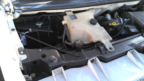 2003 GMC Expr25