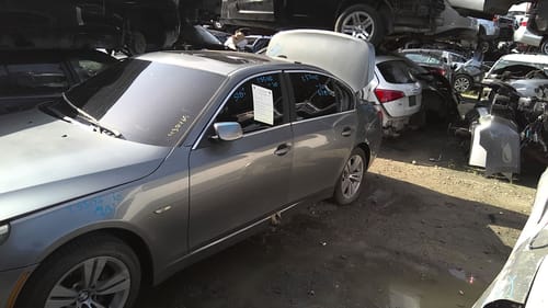 2010 BMW B528i