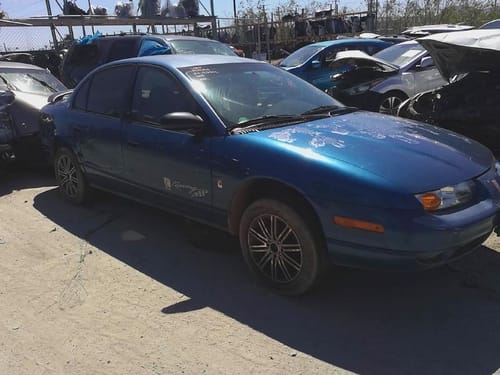 2002 Saturn Satrns