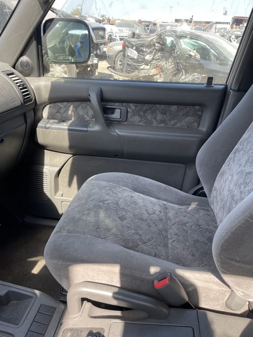 2000 Isuzu Trooper