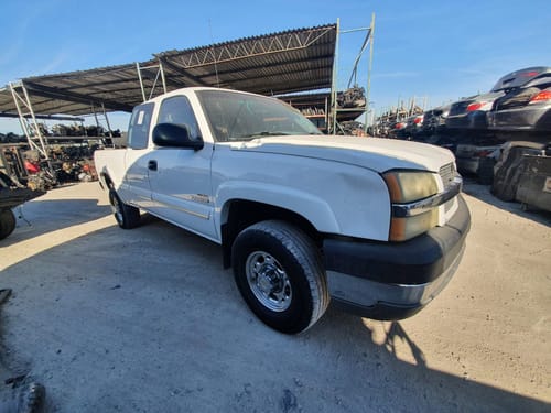 2003 GMC Silv25