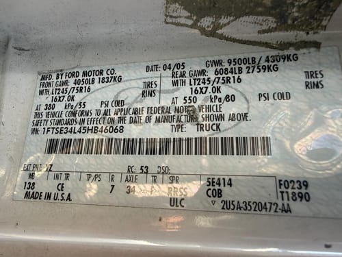 2005 Ford E-350