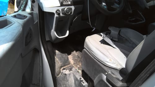 2015 Ford Tra250
