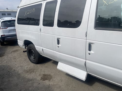 2003 Ford E-250