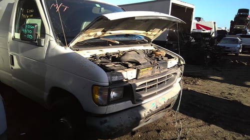 2000 Ford E-250