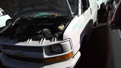 2003 GMC Expr25