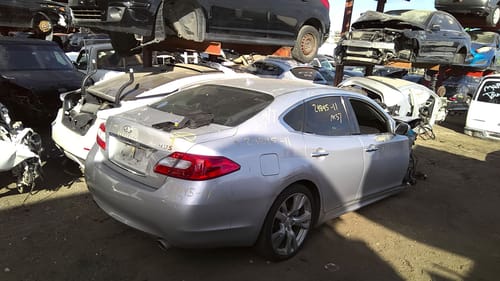 2011 Infiniti M37