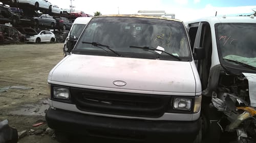 2001 Ford E-250