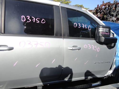 2022 GMC Silv25