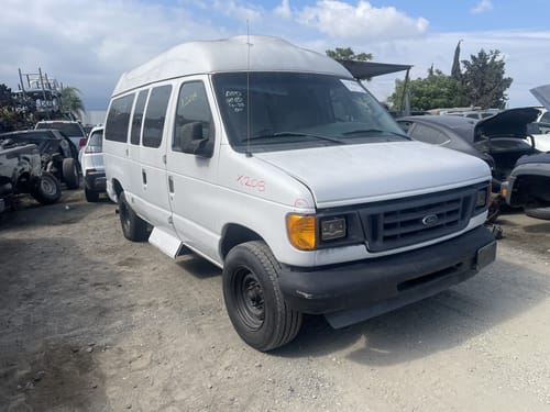 2003 Ford E-250