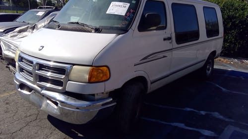 1999 Dodge Dv1500