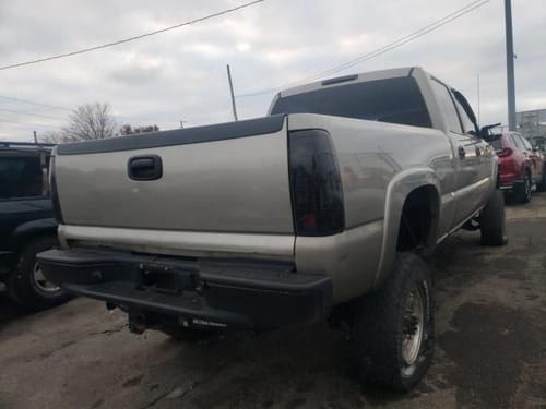 2003 GMC Silv25