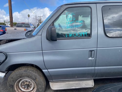 2003 Ford E-350