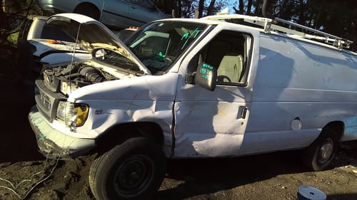 2000 Ford E-250