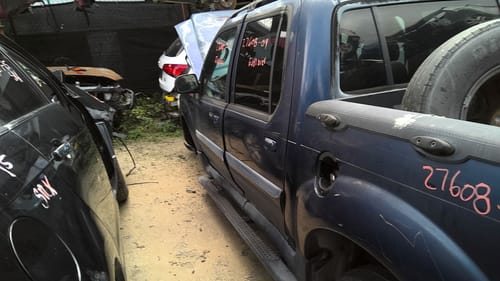 2004 Ford Explorer
