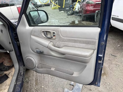 2001 GMC S10s15