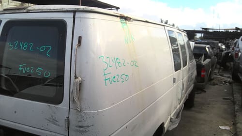 2002 Ford E-250