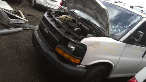 2003 GMC Expr15
