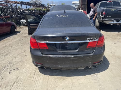 2012 BMW 750i