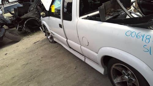 2000 GMC S10s15