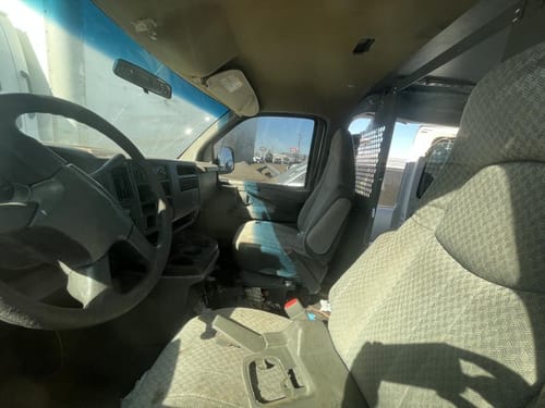2003 GMC Expr25