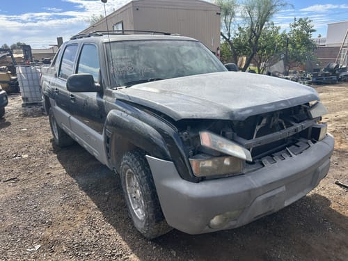 2002 GMC Aval15