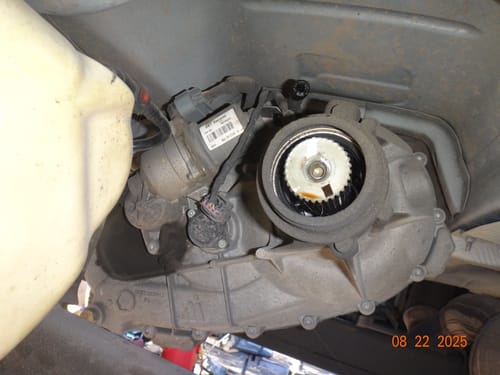2011 GMC Sub150