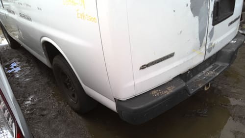 2004 GMC Expr25