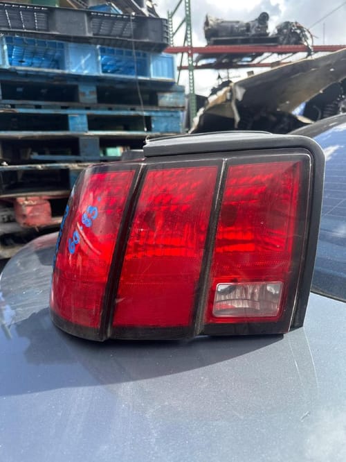 2002 Ford Mustang