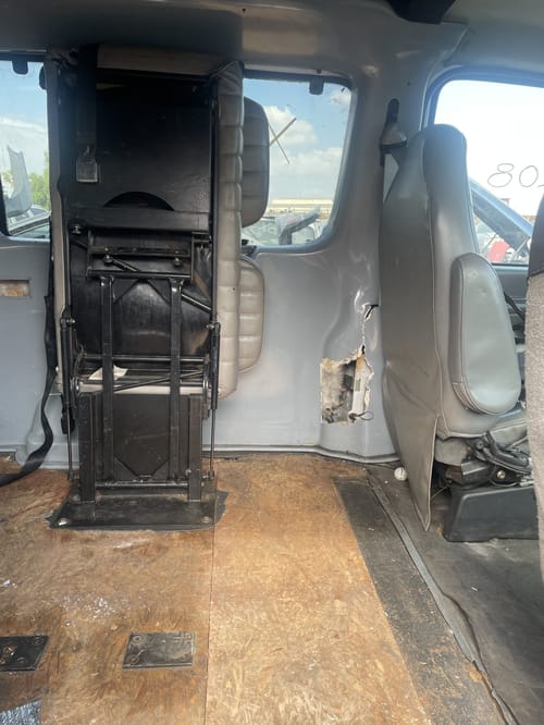 2003 Ford E-250