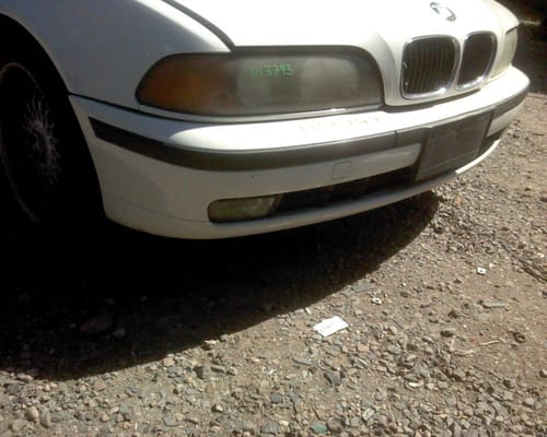 2000 BMW B528i