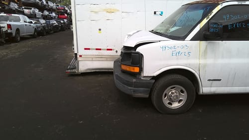 2003 GMC Expr25